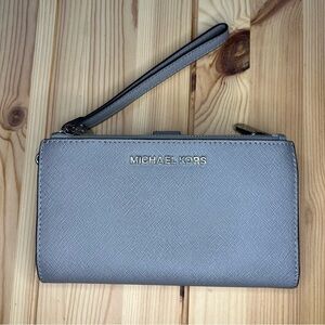 Michael Kors Jet Set Travel Large Double Zip Wallet Peal Gray & Silver